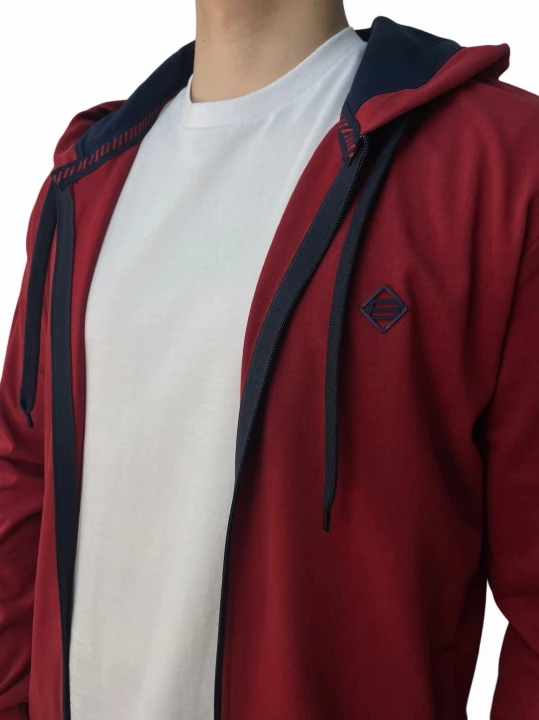 Bluza rozpinana z kapturem czerwień.jpeg